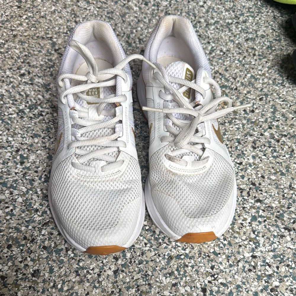 Nike White and Gold Sneakers Lightweight Breathable Design